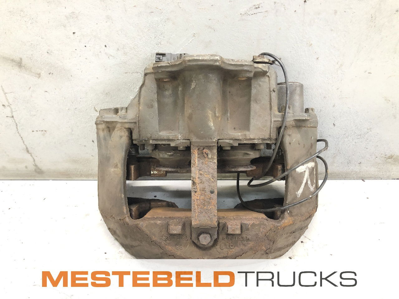 Volvo Remklauw rechtsachter - Brake parts for Truck: picture 1 Volvo Remklauw rechtsachter - Brake parts for Truck: picture 1