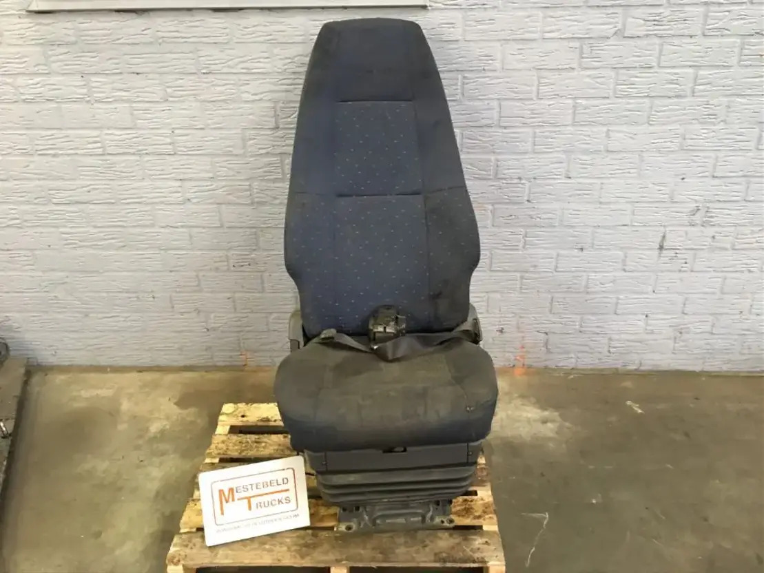 Volvo Stoel bijrijderskant - Seat for Truck: picture 1 Volvo Stoel bijrijderskant - Seat for Truck: picture 1