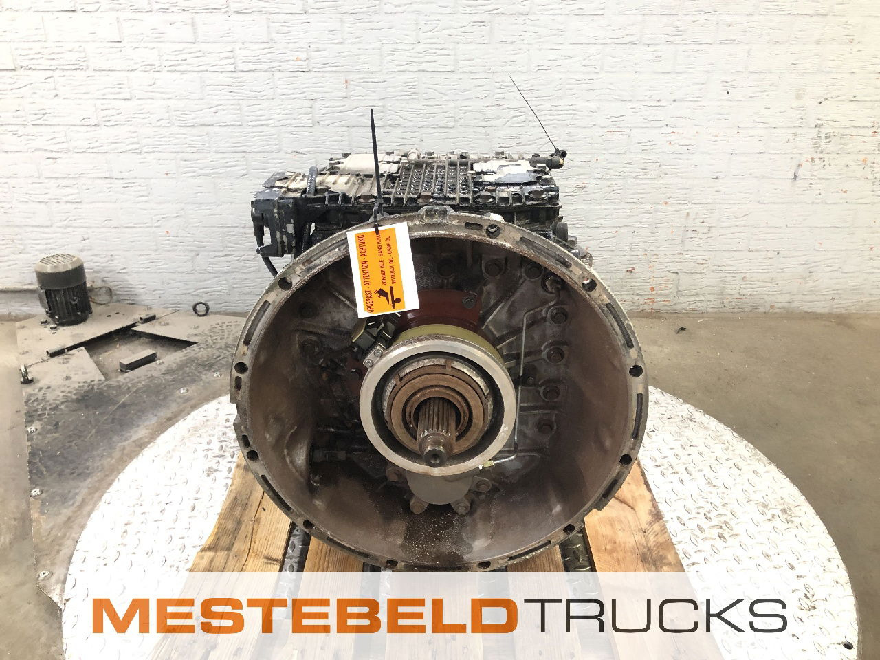 Volvo Versnellingbak AT 2412 C - Gearbox and parts for Truck: picture 4 Volvo Versnellingbak AT 2412 C - Gearbox and parts for Truck: picture 4