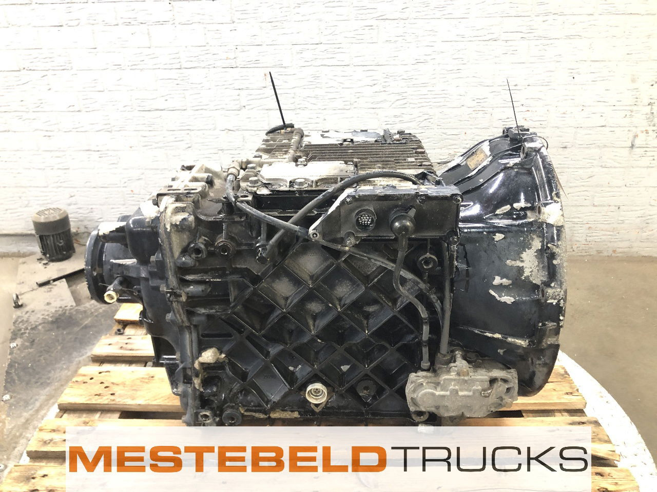 Volvo Versnellingbak AT 2412 C - Gearbox and parts for Truck: picture 3 Volvo Versnellingbak AT 2412 C - Gearbox and parts for Truck: picture 3