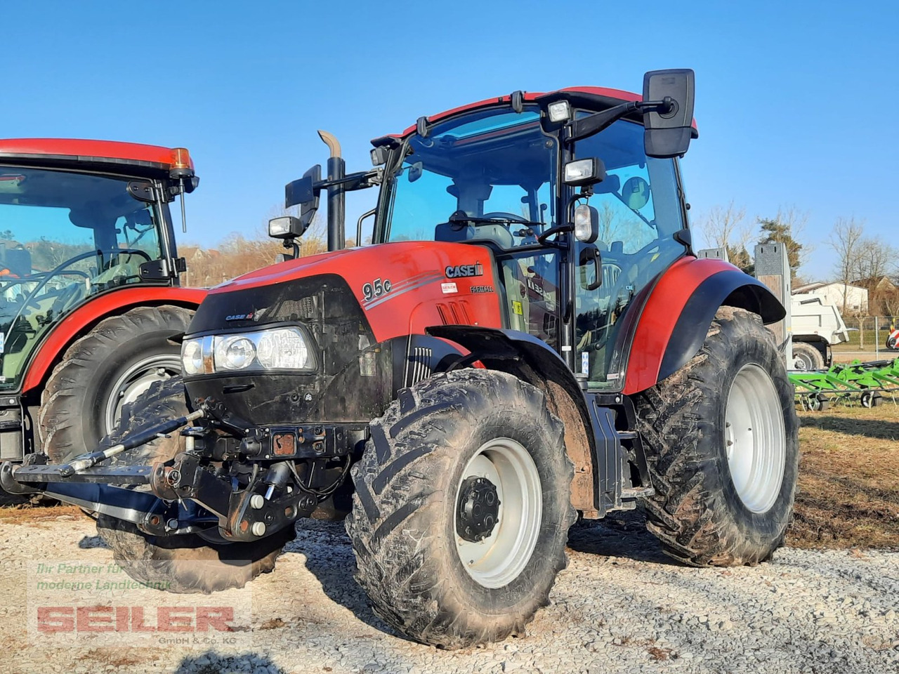 Case IH Farmall 95 C HILO - Farm tractor: picture 4 Case IH Farmall 95 C HILO - Farm tractor: picture 4