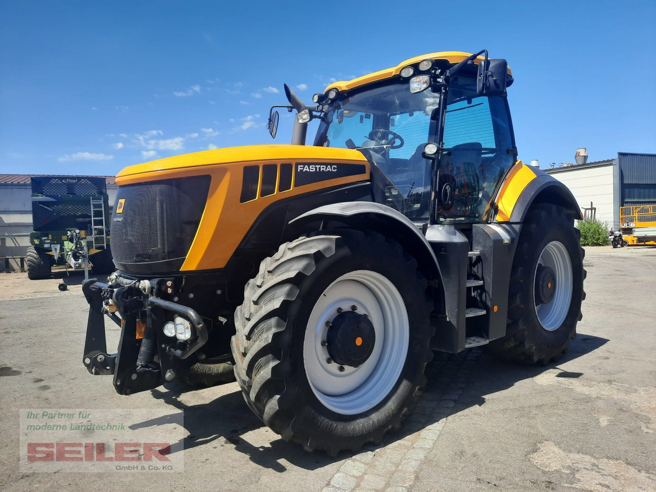 JCB Fastrac 8310 - Farm tractor: picture 5 JCB Fastrac 8310 - Farm tractor: picture 5