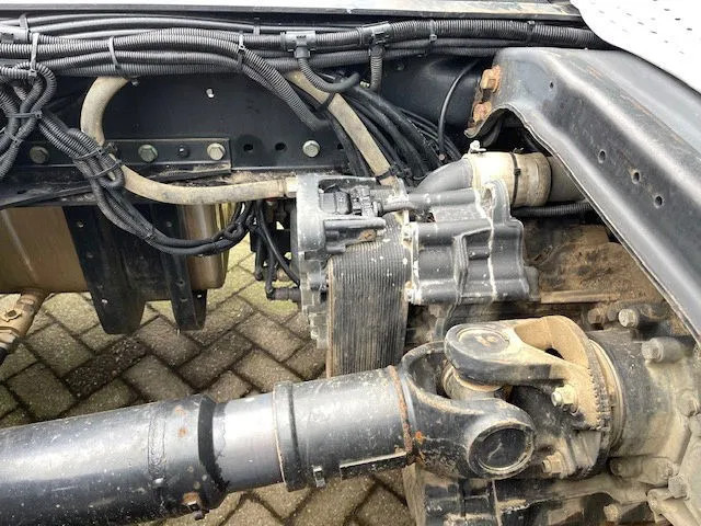 MAN TGS 18.480 Euro 5 Retarder 2-Tanks - Tractor unit: picture 4 MAN TGS 18.480 Euro 5 Retarder 2-Tanks - Tractor unit: picture 4