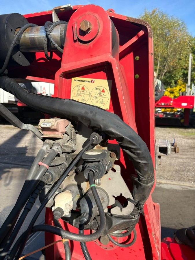 FAYMONVILLE Megamax Z-2H-V-KBV-AA Yachttransport - Low loader semi-trailer: picture 3 FAYMONVILLE Megamax Z-2H-V-KBV-AA Yachttransport - Low loader semi-trailer: picture 3