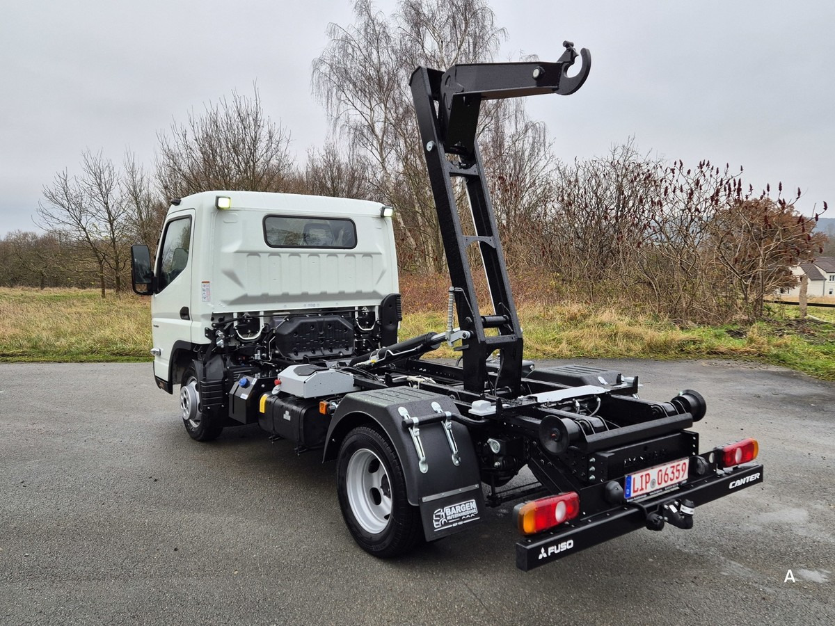 FUSO 3C15 Duonic Aut.City Abrollkipper AHK 3.5T - Hook lift truck: picture 2 FUSO 3C15 Duonic Aut.City Abrollkipper AHK 3.5T - Hook lift truck: picture 2