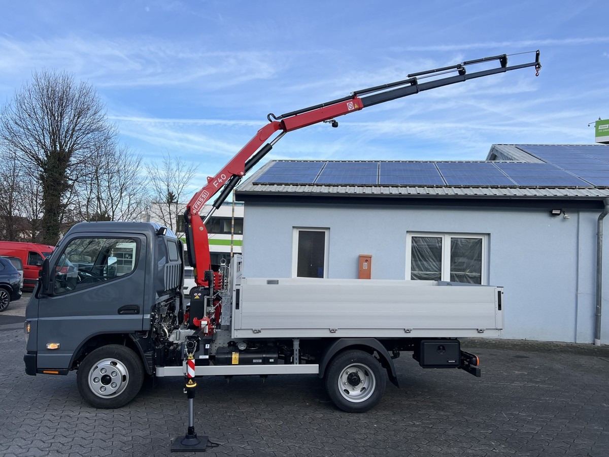 FUSO 6S15 Pritsche 3.0m Kran 4xhydr. Funk! - Open body delivery van: picture 1 FUSO 6S15 Pritsche 3.0m Kran 4xhydr. Funk! - Open body delivery van: picture 1