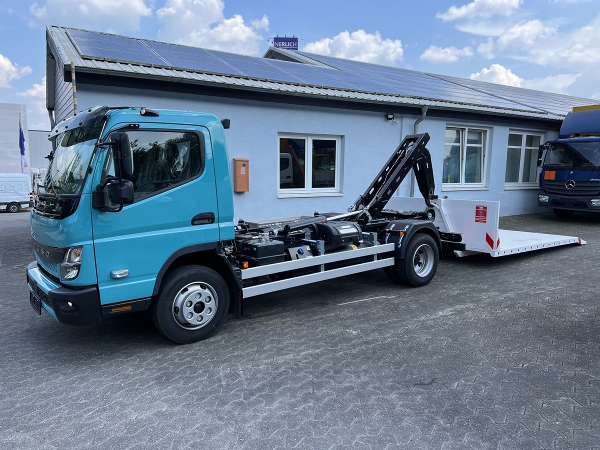 FUSO Canter FUSO 9C18 City Abrollkipper Krokbil Color - Hook lift truck, Crane truck: picture 2 FUSO Canter FUSO 9C18 City Abrollkipper Krokbil Color - Hook lift truck, Crane truck: picture 2