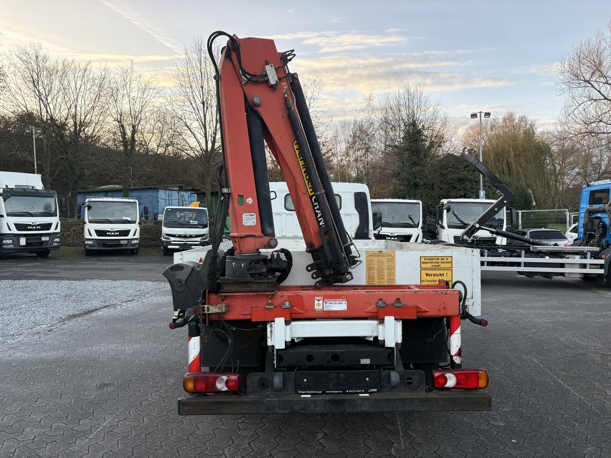 FUSO FUSO 7C18 Canter Pritsche 3.8m Kran 2x hydr. - Open body delivery van: picture 5 FUSO FUSO 7C18 Canter Pritsche 3.8m Kran 2x hydr. - Open body delivery van: picture 5