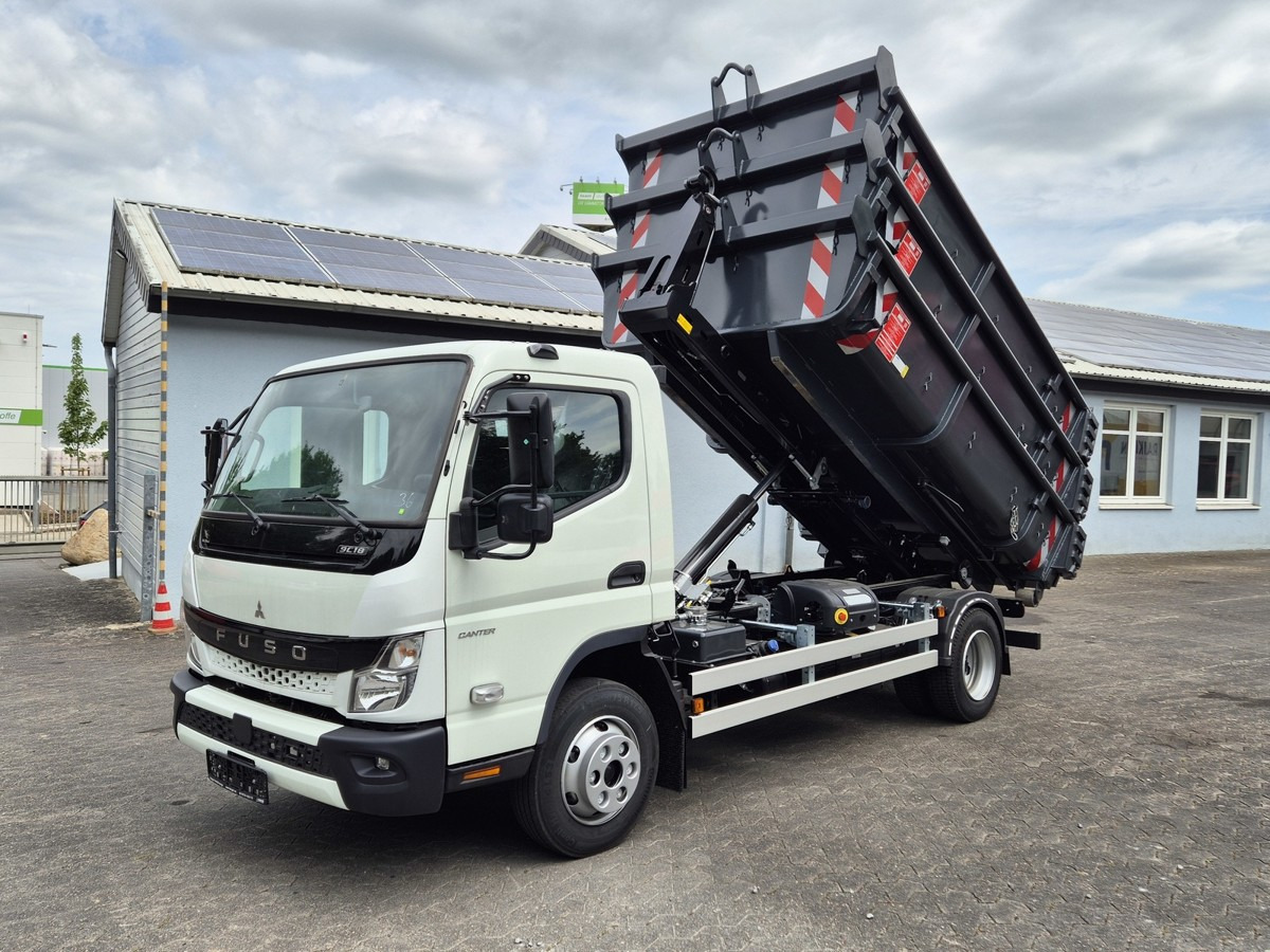 FUSO FUSO 9C18 40km/h City Abrollkipper WLF Swiss Hak - Hook lift truck: picture 1 FUSO FUSO 9C18 40km/h City Abrollkipper WLF Swiss Hak - Hook lift truck: picture 1