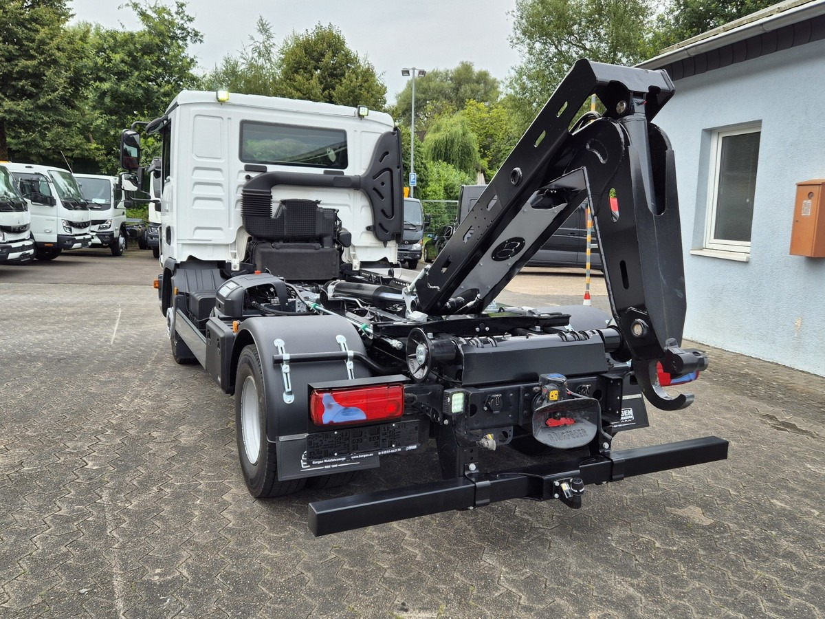 MAN TGL 12.220 BL City Abrollkipper AHK Euro 6 - Hook lift truck: picture 5 MAN TGL 12.220 BL City Abrollkipper AHK Euro 6 - Hook lift truck: picture 5