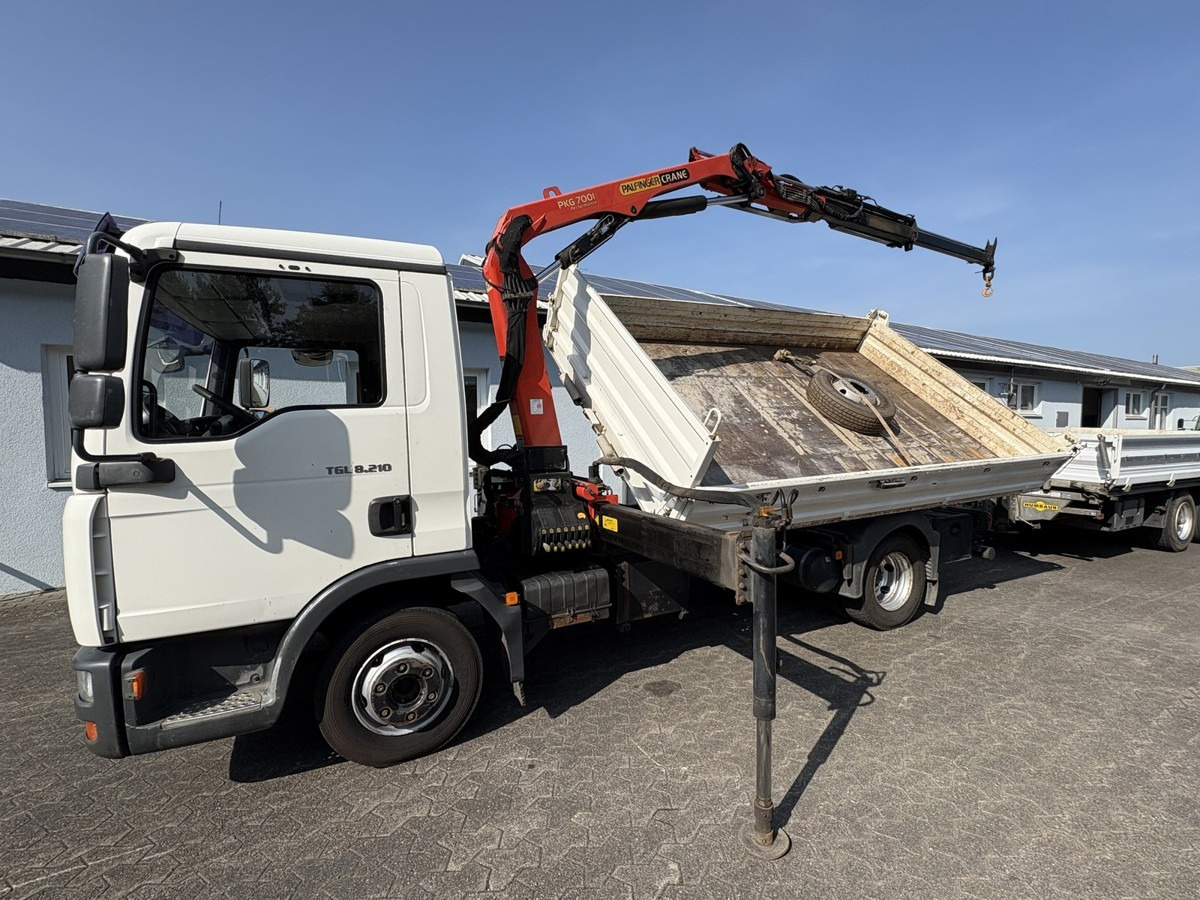MAN TGL 8.210 Meiller Dreiseitenkipper mit Ladekran - Tipper van: picture 1 MAN TGL 8.210 Meiller Dreiseitenkipper mit Ladekran - Tipper van: picture 1