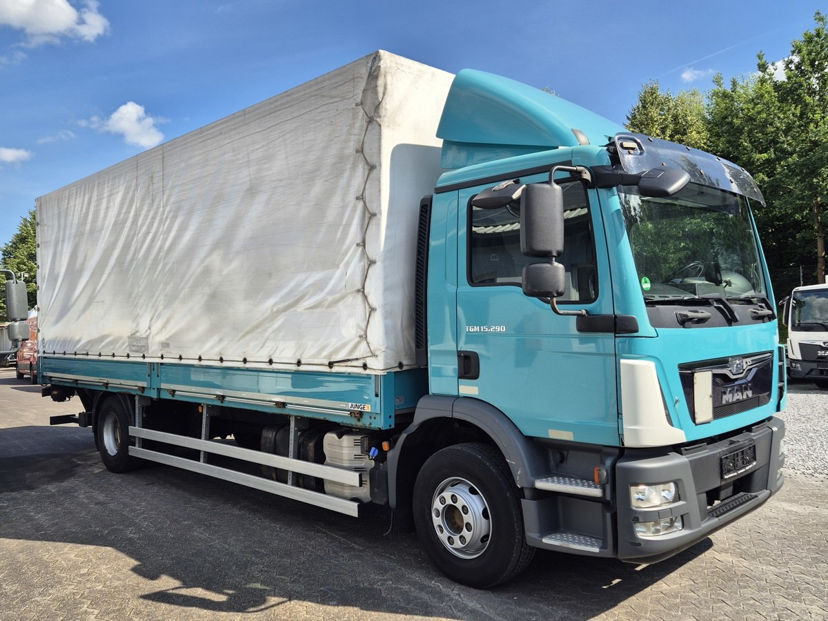 MAN TGM 15.290 BL Pritsche Plane LBW - Curtain side truck: picture 2 MAN TGM 15.290 BL Pritsche Plane LBW - Curtain side truck: picture 2