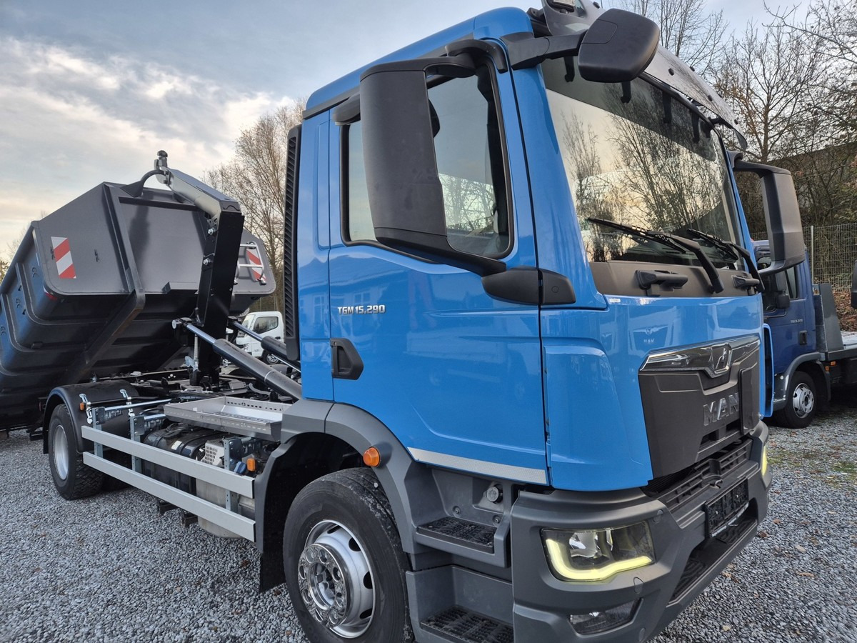 MAN TGM 15.290 BL Tipmatic Abrollkipper Mod.2021 - Hook lift truck: picture 2 MAN TGM 15.290 BL Tipmatic Abrollkipper Mod.2021 - Hook lift truck: picture 2