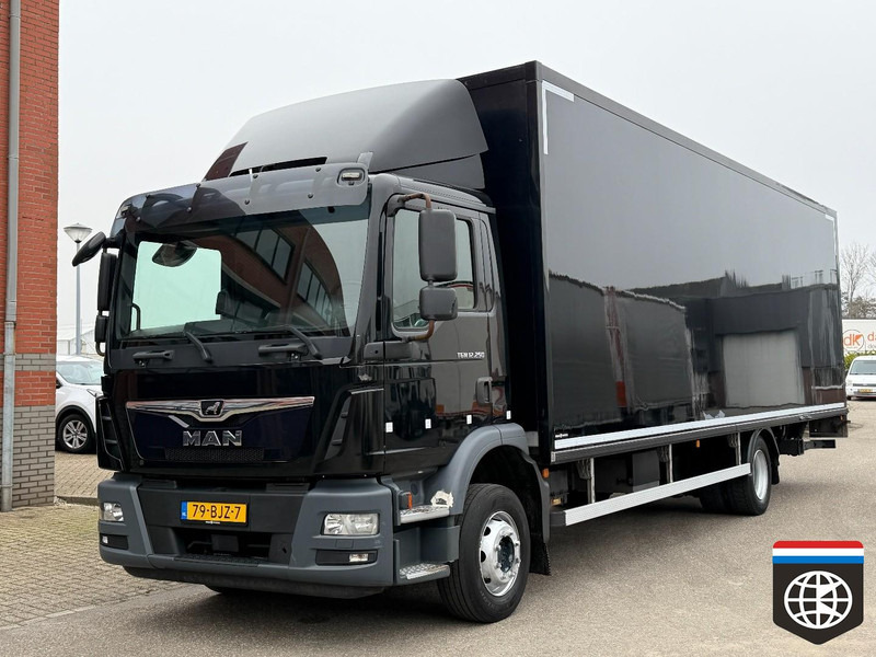 MAN TGM 12 250 L - long box / tail lift - Box truck: picture 2 MAN TGM 12 250 L - long box / tail lift - Box truck: picture 2