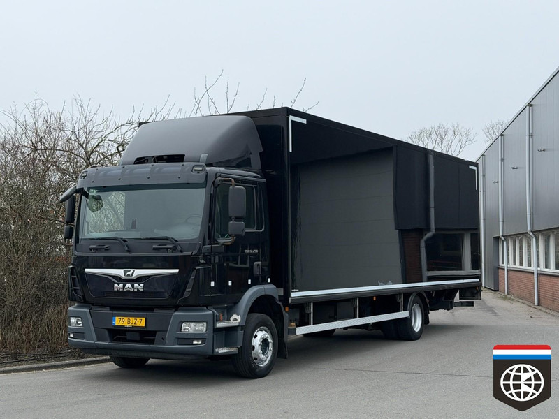 MAN TGM 12 250 L - long box / tail lift - Box truck: picture 1 MAN TGM 12 250 L - long box / tail lift - Box truck: picture 1