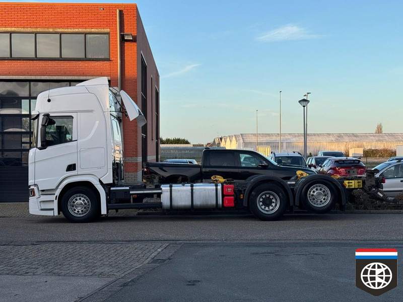 Scania R450 6X2/4 Highline Retarder Night a/c Full air - BDF CHASSIS - Concourstaat - Container transporter/ Swap body truck: picture 3 Scania R450 6X2/4 Highline Retarder Night a/c Full air - BDF CHASSIS - Concourstaat - Container transporter/ Swap body truck: picture 3