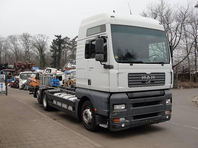 MAN 26.460 6X2 - Cab chassis truck: picture 3 MAN 26.460 6X2 - Cab chassis truck: picture 3