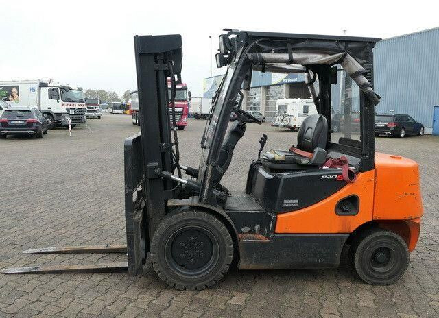 Doosan D35 C-5, 6m Hubhöhe, Freihub, 3,5to. Traglast - Diesel forklift: picture 3 Doosan D35 C-5, 6m Hubhöhe, Freihub, 3,5to. Traglast - Diesel forklift: picture 3
