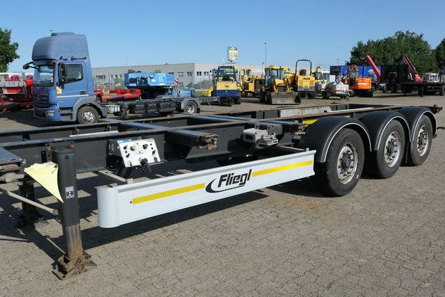 Fliegl SDS 380 SDS01, 20/30 & 40 Fuß Container, BPW - Container transporter/ Swap body semi-trailer: picture 3 Fliegl SDS 380 SDS01, 20/30 & 40 Fuß Container, BPW - Container transporter/ Swap body semi-trailer: picture 3