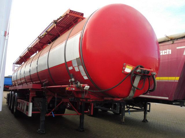 Kässbohrer Isoliert, Chemie, V2A, 32m³,Kompresor,Alu-Felgen - Tanker semi-trailer: picture 2 Kässbohrer Isoliert, Chemie, V2A, 32m³,Kompresor,Alu-Felgen - Tanker semi-trailer: picture 2