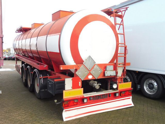 Kässbohrer Isoliert, Chemie, V2A, 32m³,Kompresor,Alu-Felgen - Tanker semi-trailer: picture 3 Kässbohrer Isoliert, Chemie, V2A, 32m³,Kompresor,Alu-Felgen - Tanker semi-trailer: picture 3