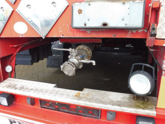 Kässbohrer Isoliert, Chemie, V2A, 32m³,Kompresor,Alu-Felgen - Tanker semi-trailer: picture 5 Kässbohrer Isoliert, Chemie, V2A, 32m³,Kompresor,Alu-Felgen - Tanker semi-trailer: picture 5