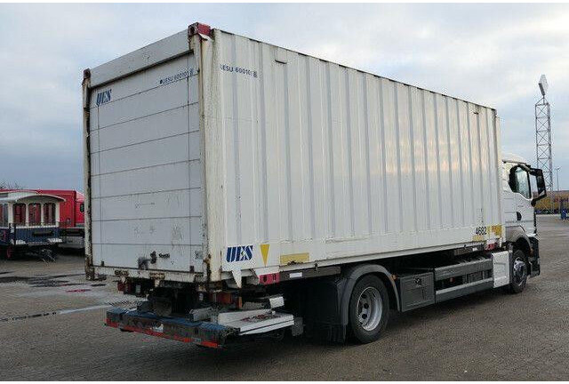 MAN 18.330 TGS 4x2, BDF, LBW, AHK, Schlafliege,Klima - Box truck: picture 5 MAN 18.330 TGS 4x2, BDF, LBW, AHK, Schlafliege,Klima - Box truck: picture 5
