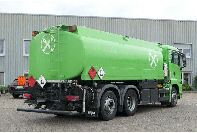 MAN 26.400 TGS 6x2, Esterer, Unten- u. Obenbefüllung - Tanker truck: picture 3 MAN 26.400 TGS 6x2, Esterer, Unten- u. Obenbefüllung - Tanker truck: picture 3