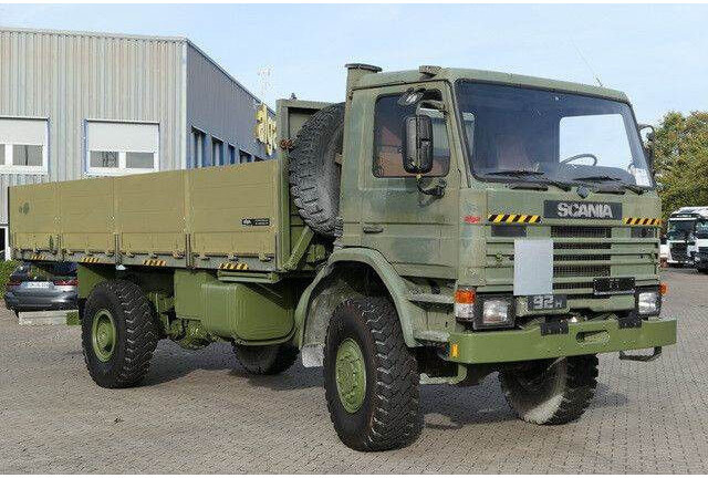 Scania P92HK 4x4, Allrad, Einzelbereifung, Klima, 40tkm - Dropside/ Flatbed truck: picture 4 Scania P92HK 4x4, Allrad, Einzelbereifung, Klima, 40tkm - Dropside/ Flatbed truck: picture 4