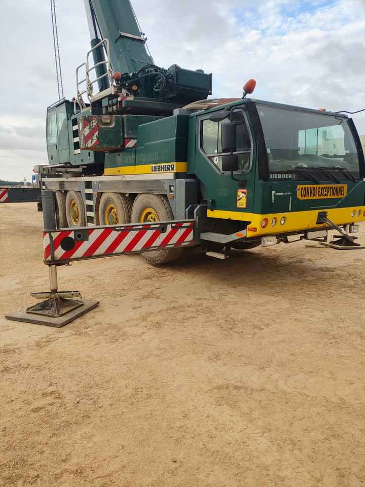 LIEBHERR LTM 1055 3.2 - Construction machinery: picture 1 LIEBHERR LTM 1055 3.2 - Construction machinery: picture 1