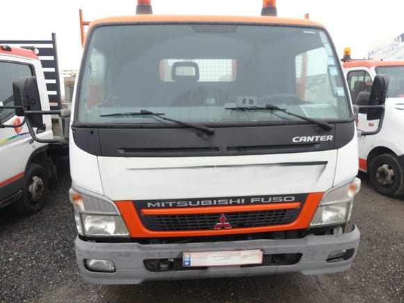 Camion porte engin Mitsubishi Canter 7C14 Fuso (2006-250.382 km)(VIN: TYBFE85PH6DT01371 ) - Dropside/ Flatbed truck: picture 3 Camion porte engin Mitsubishi Canter 7C14 Fuso (2006-250.382 km)(VIN: TYBFE85PH6DT01371 ) - Dropside/ Flatbed truck: picture 3