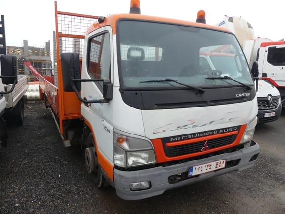 Camion porte engin Mitsubishi Canter 7C14 Fuso (2006-250.382 km)(VIN: TYBFE85PH6DT01371 ) - Dropside/ Flatbed truck: picture 2 Camion porte engin Mitsubishi Canter 7C14 Fuso (2006-250.382 km)(VIN: TYBFE85PH6DT01371 ) - Dropside/ Flatbed truck: picture 2