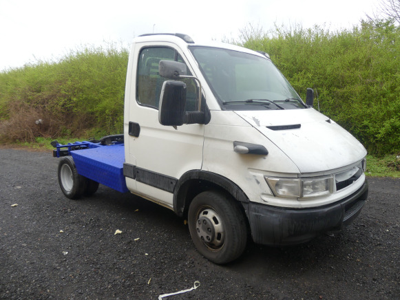 Camion pour tirer remorque Iveco 40C17T - Mini artic tractor unit: picture 4 Camion pour tirer remorque Iveco 40C17T - Mini artic tractor unit: picture 4