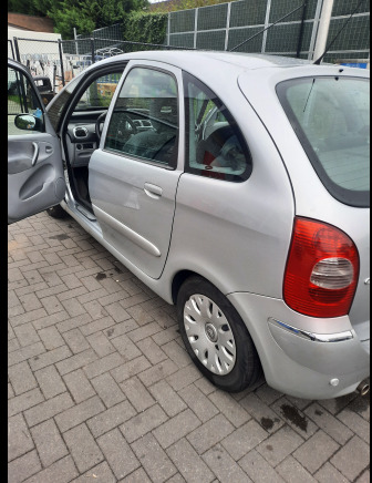 Citroen xsara picasso 1.6essence 2006 - Car: picture 4 Citroen xsara picasso 1.6essence 2006 - Car: picture 4