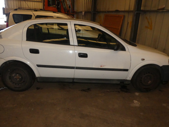 REF:JGN449 - Voiture Opel Astra 1,7 Dti (2003-129.196 km) - SUV: picture 3 REF:JGN449 - Voiture Opel Astra 1,7 Dti (2003-129.196 km) - SUV: picture 3