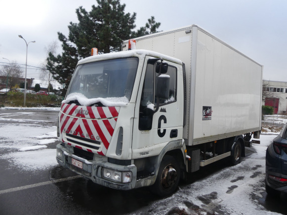 Box truck REF:num imat PLI114 - Camion tapissière Iveco Iveco eurocarg 75E/3.2: picture 13