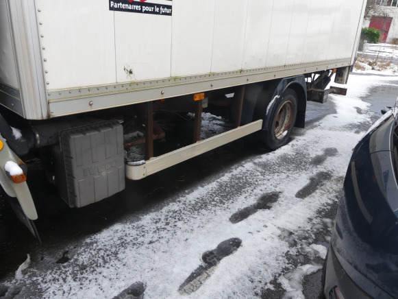 Box truck REF:num imat PLI114 - Camion tapissière Iveco Iveco eurocarg 75E/3.2: picture 17