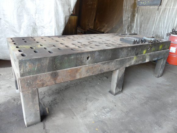 Table de soudure - Metalworking machinery: picture 1 Table de soudure - Metalworking machinery: picture 1