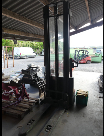 Transpalette accompagnant EP Equipment ES15-15ES - Stacker: picture 2 Transpalette accompagnant EP Equipment ES15-15ES - Stacker: picture 2