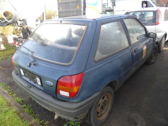 Voiture Ford FIESTA - Car: picture 3 Voiture Ford FIESTA - Car: picture 3