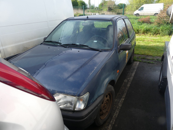 Voiture Ford FIESTA - Car: picture 1 Voiture Ford FIESTA - Car: picture 1