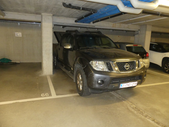 Voiture Nissan NAVARA 2.5 (2012-237.396 km) - Car: picture 2 Voiture Nissan NAVARA 2.5 (2012-237.396 km) - Car: picture 2