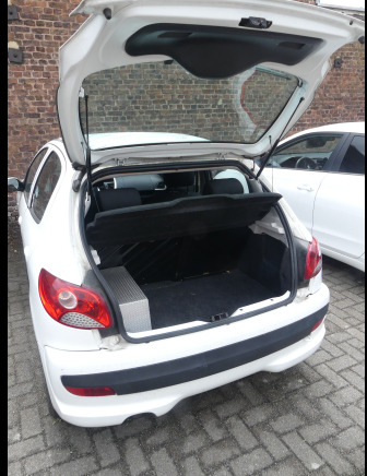 Voiture Peugeot 206+ (2010-119.445 km) - Car: picture 3 Voiture Peugeot 206+ (2010-119.445 km) - Car: picture 3