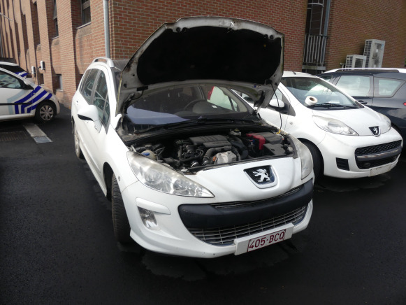 Voiture Peugeot 308 (2010-184.813 km) - Car: picture 2 Voiture Peugeot 308 (2010-184.813 km) - Car: picture 2
