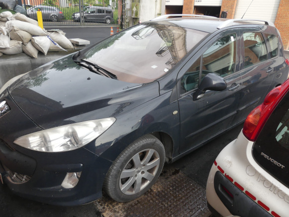 Voiture Peugeot 308 (2010-194.623 km) - Car: picture 1 Voiture Peugeot 308 (2010-194.623 km) - Car: picture 1