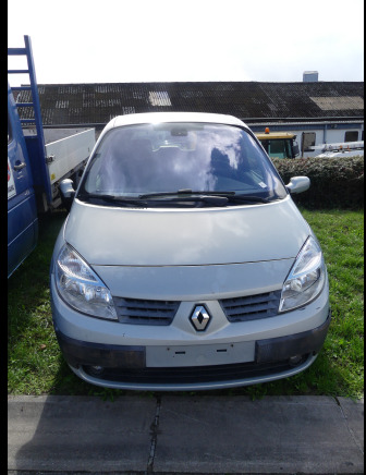 Voiture Renault Scenic 1.9 DCI - Car: picture 1 Voiture Renault Scenic 1.9 DCI - Car: picture 1