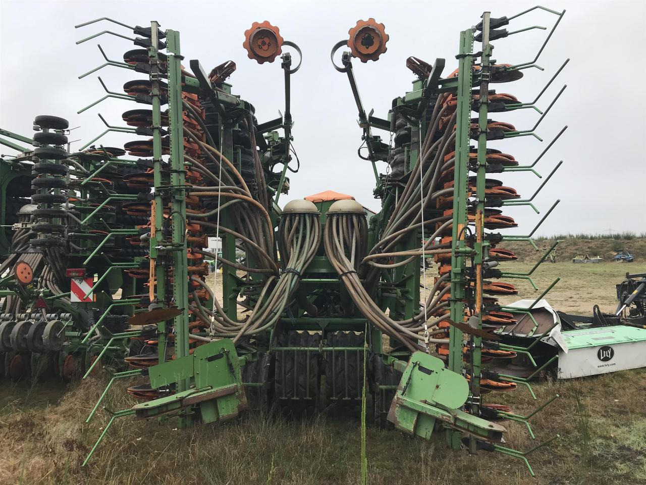 Seed drill Amazone Cirrus 6001 Special: picture 6