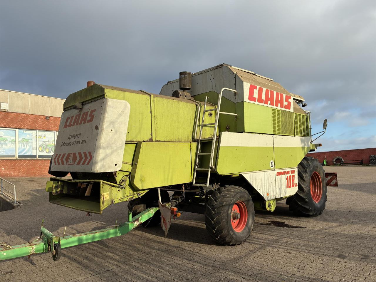 CLAAS DO 108 SL Maxi 3D - Combine harvester: picture 4 CLAAS DO 108 SL Maxi 3D - Combine harvester: picture 4