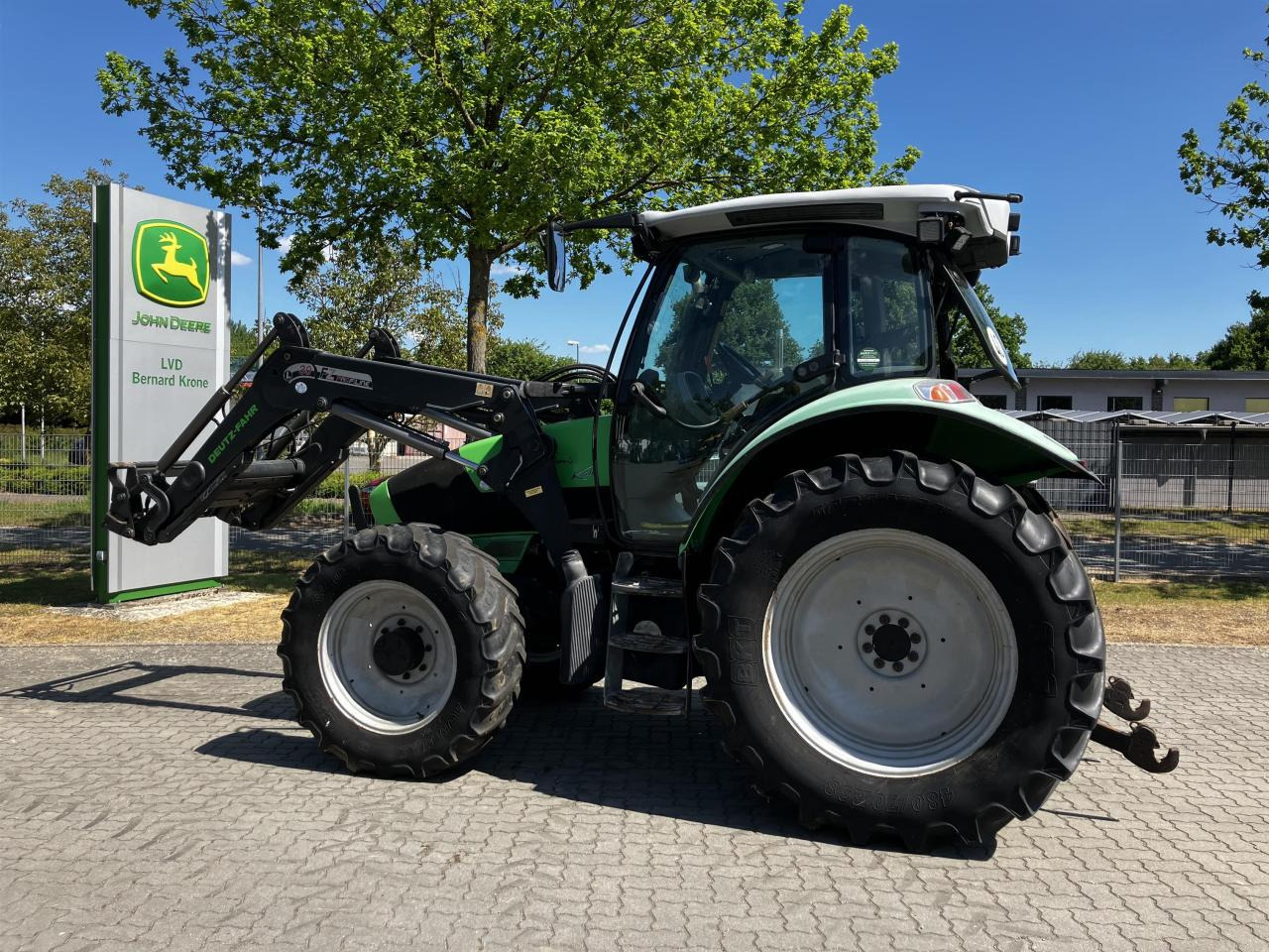 Deutz-Fahr Agrotron K410 - Farm tractor: picture 1 Deutz-Fahr Agrotron K410 - Farm tractor: picture 1