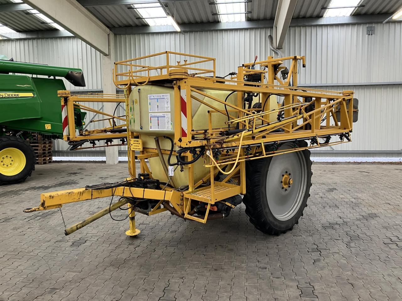 Dubex Junior 2000 Liter - Trailed sprayer: picture 1 Dubex Junior 2000 Liter - Trailed sprayer: picture 1